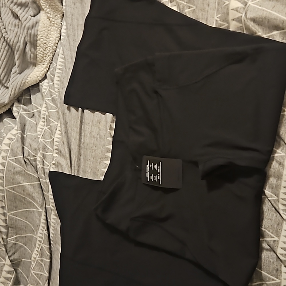 Nwt fabletics flare leggings